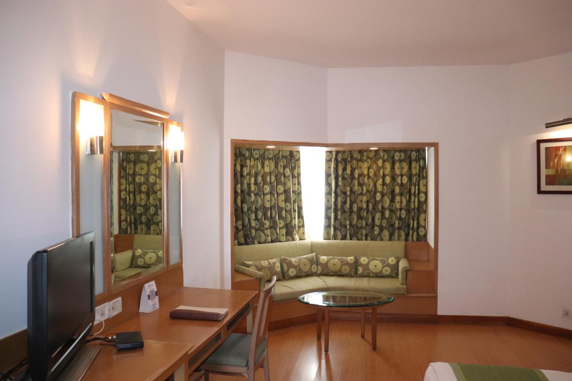 Vits Aurangabad Hotel Buitenkant foto