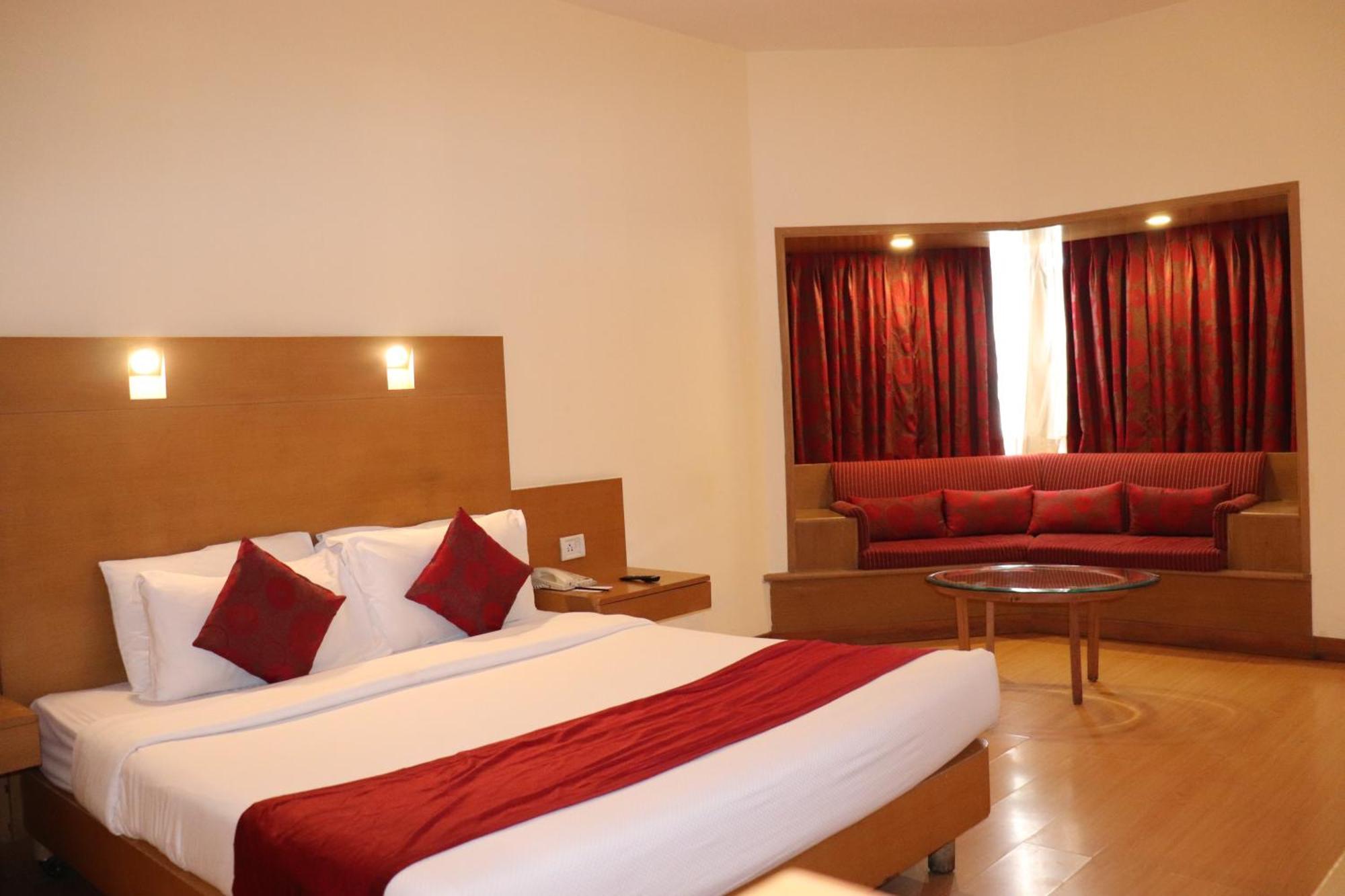 Vits Aurangabad Hotel Buitenkant foto