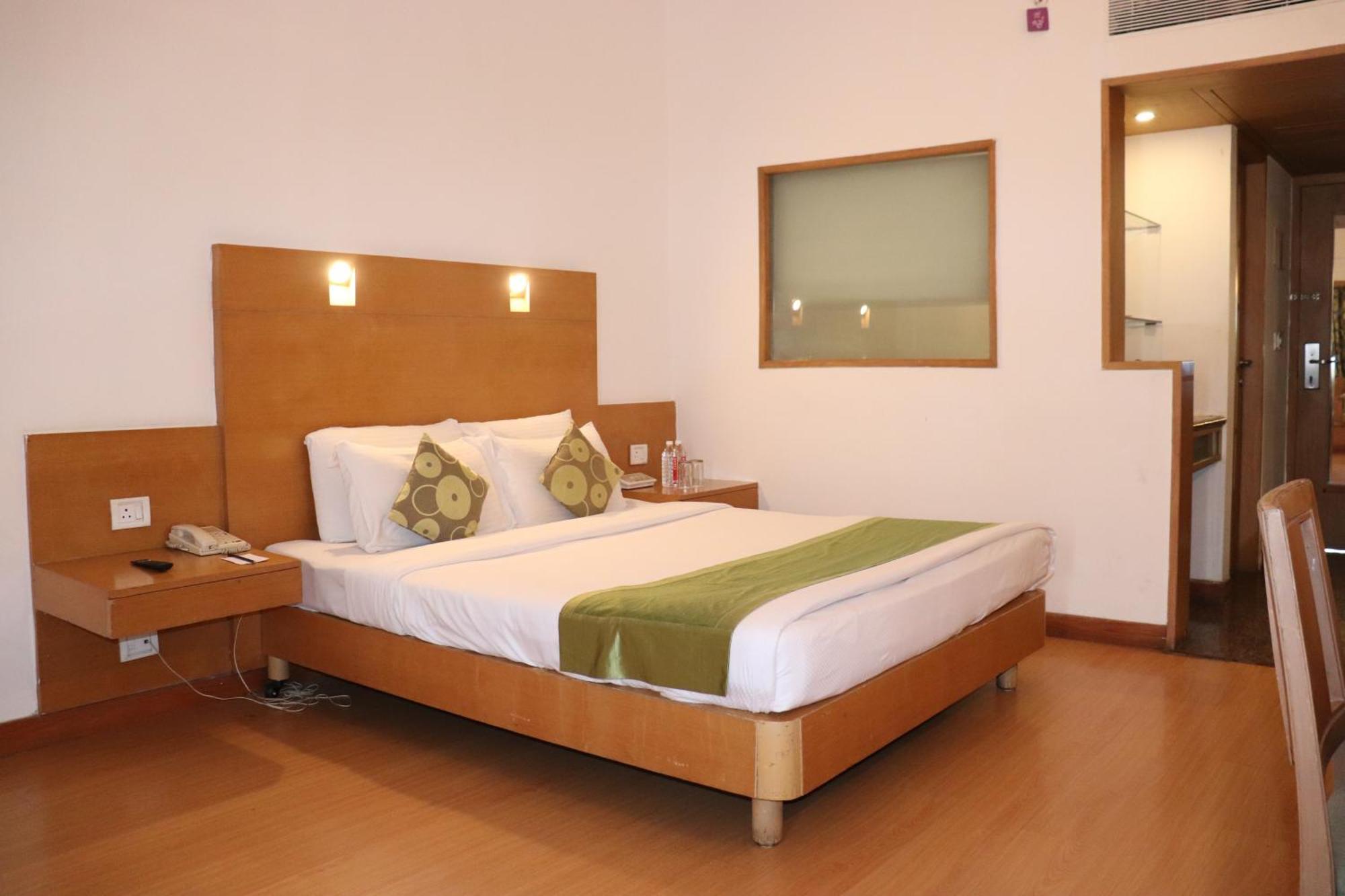 Vits Aurangabad Hotel Buitenkant foto