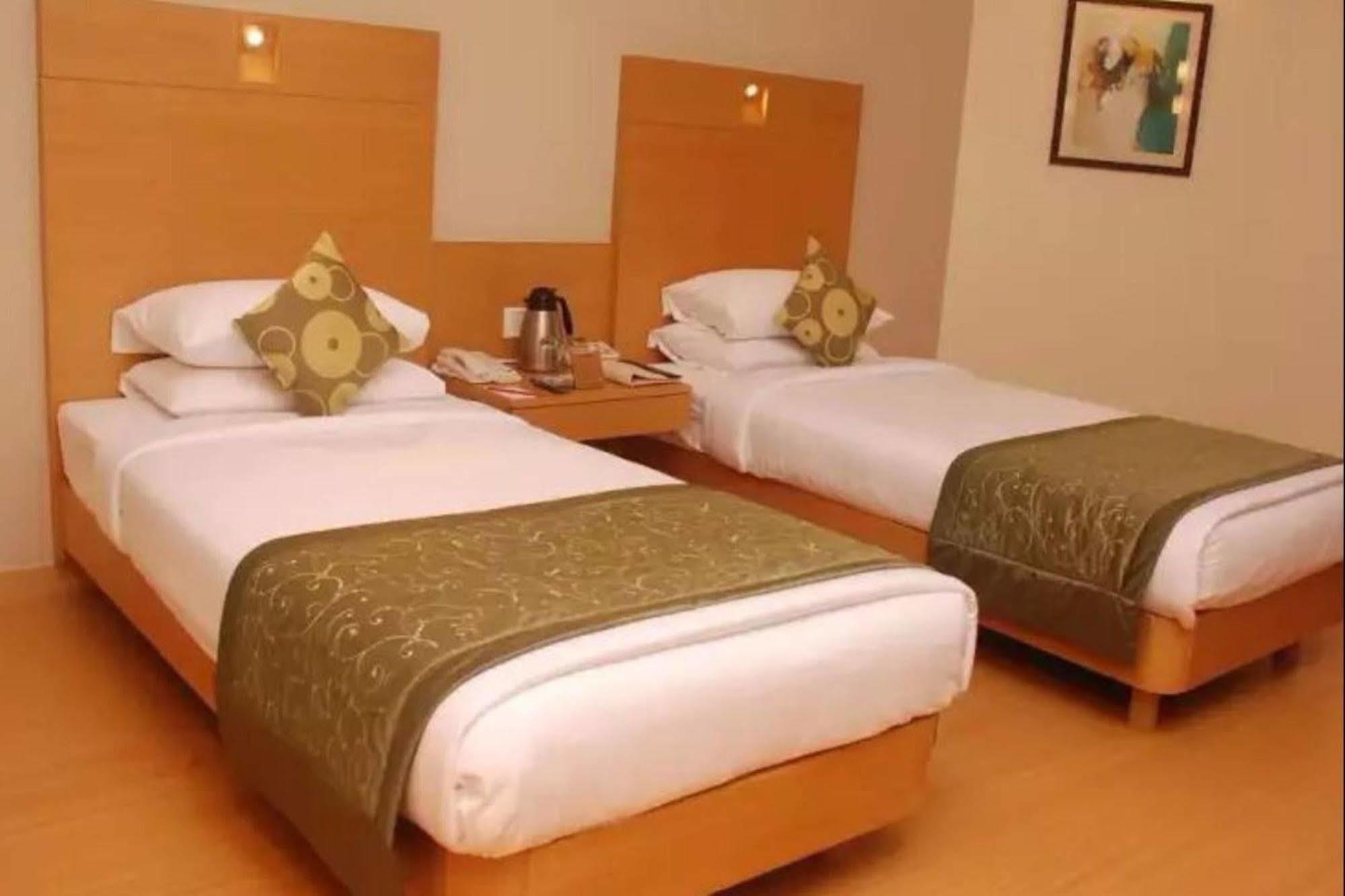 Vits Aurangabad Hotel Buitenkant foto