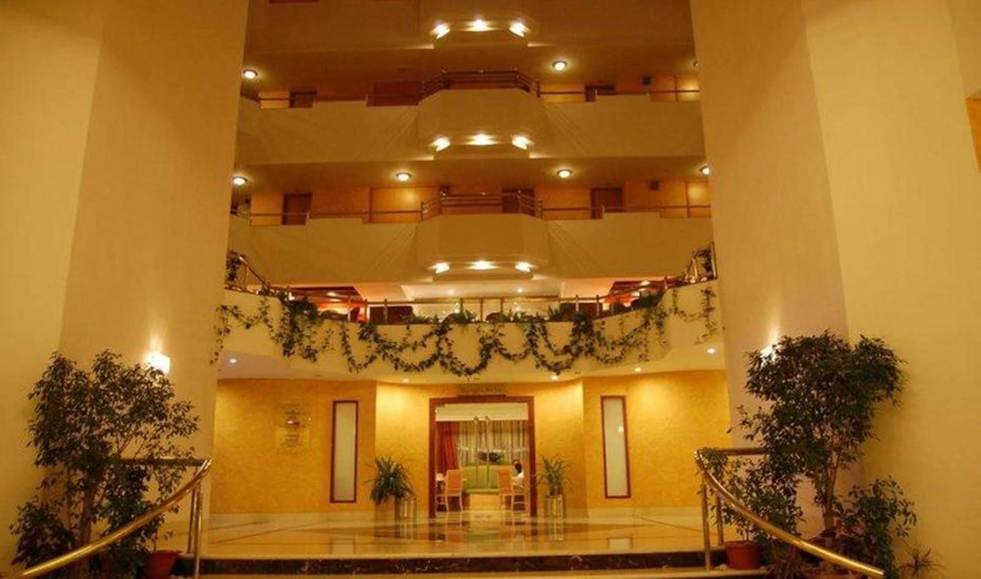 Vits Aurangabad Hotel Buitenkant foto